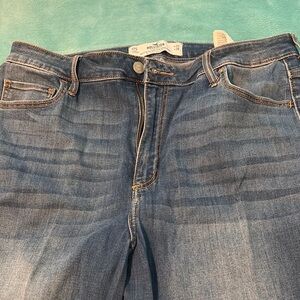 Hollister Women's Curvy Ultra High Rise Blue Jeans